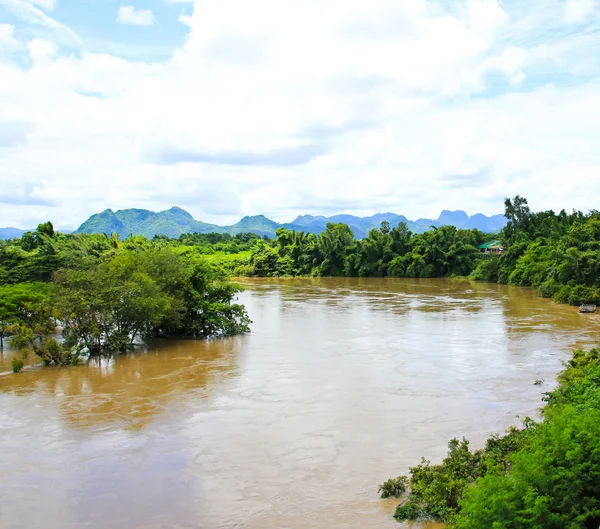 Bekijk op de river kwai. Thailand — Stockfoto