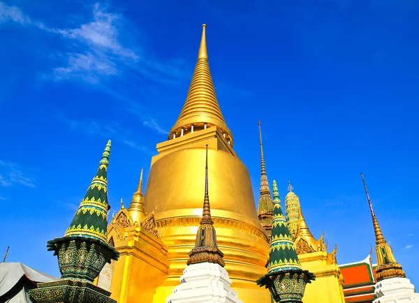 Eine goldene Pagode, großer Palast, Bangkok, Thailand — Stockfoto