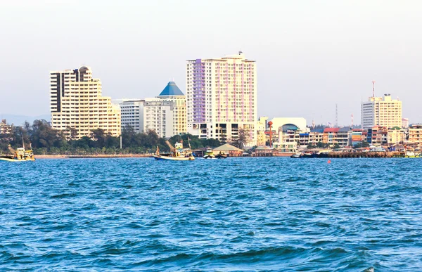 The view from the sea of the buildings and skyscrapers in Srirac — Stock Photo, Image