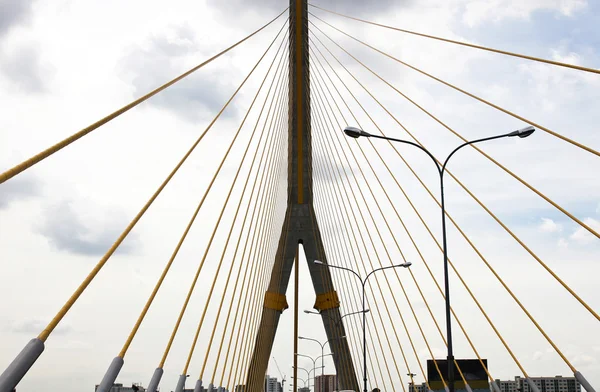 Мега стропа мост, Рама 8, в Бангкок Таиланд — стоковое фото