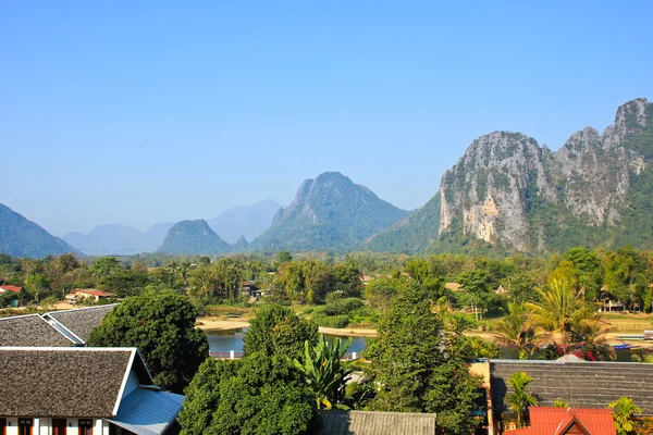 Blick auf Vang Vieng, Laos. — Stockfoto