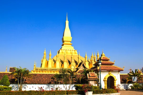 Złoty pagada w wat pha że luang, vientiane, laos. — Zdjęcie stockowe