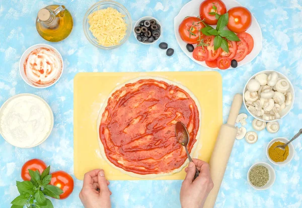 Stap Voor Stap Bereiding Van Zelfgemaakte Vegetarische Pizza Stap Verspreid Rechtenvrije Stockafbeeldingen