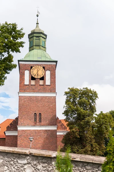 Věž kostela v wegorzewo, mazurských — Stock fotografie