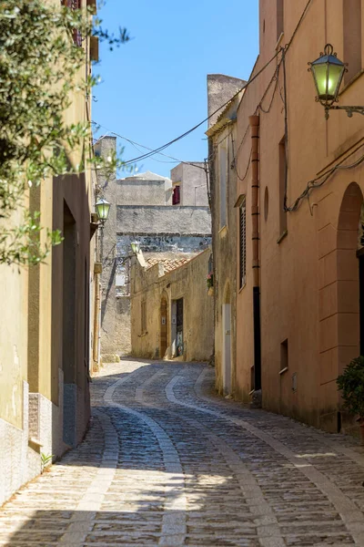 Enge Straße Der Berühmten Antiken Stadt Erice Sizilien Sizilien — Stockfoto