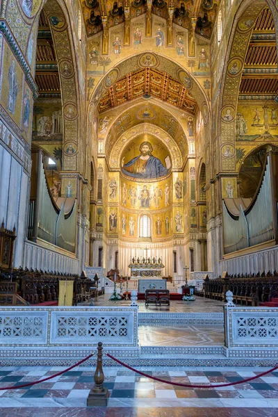 Monreale Sicile Italie Août 2017 Organe Principal Église Autel Célèbre — Photo