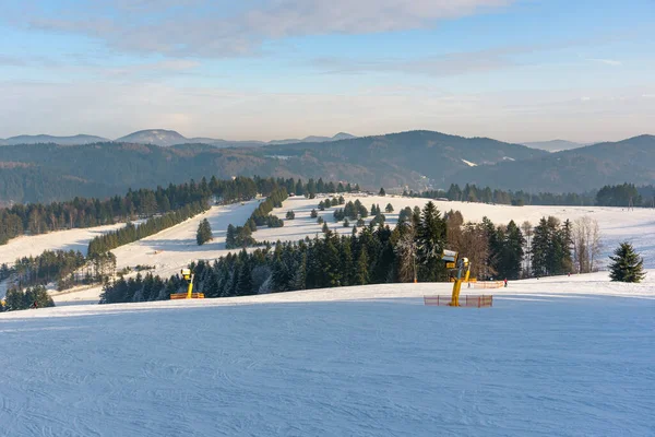 Vista Panorâmica Inverno Das Montanhas Beskid Sadecki Partir Pistas Esqui — Fotografia de Stock