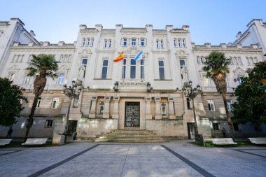 Coruna-İspanya. Galiçya Adalet Divanı Adalet Sarayı 21 Ekim 2021 'de Galiçya Meydanı' nda kurulmuştur.