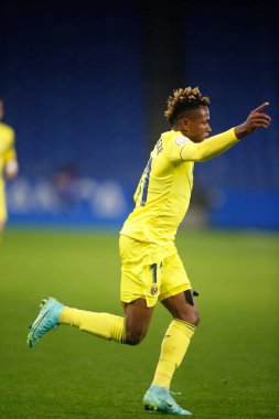 Bir Coruna-İspanya. Samuel Chimerenka Chukwueze, İspanya Kral Kupası 'nın 30 Kasım 2021' de Riazor Stadyumu 'nda Victoria CF ve Villarreal arasında oynanan futbol maçı sırasında hareket halindeydi.