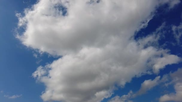 Time Lapse Blue Sky Billowing White Clouds Beautiful Sunny Day — Stockvideo