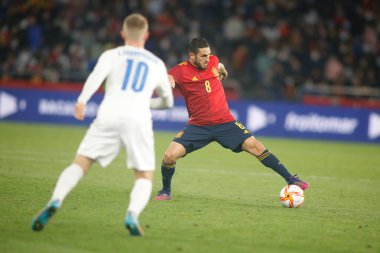 İspanya 'nın Koke Diriliş orta saha oyuncusu, İspanya ile İzlanda arasında 29 Mart 2022 tarihinde La Coruna, İspanya' da oynanan Riazor Stadyumu 'nda oynanan dostluk karşılaşmasında.
