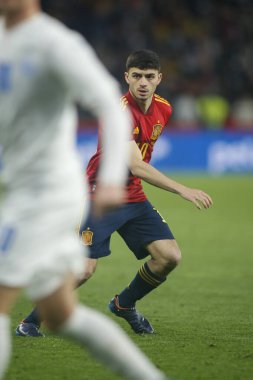 İspanya 'dan Pedri, İspanya ile İzlanda arasında 29 Mart 2022' de La Coruna, İspanya 'da oynanan Riazor Stadyumu' nda oynanan dostluk maçı sırasında. 