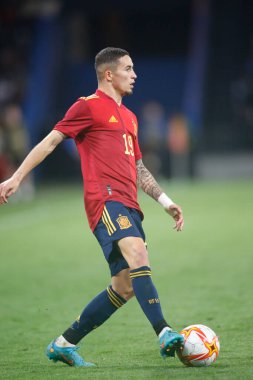 İspanya 'nın orta saha oyuncusu Yeremy Pino, 29 Mart 2022 tarihinde İspanya' nın La Coruna kentinde oynanan Riazor Stadyumu 'nda İspanya ile İzlanda arasında oynanan dostluk maçında sahaya çıktı.. 