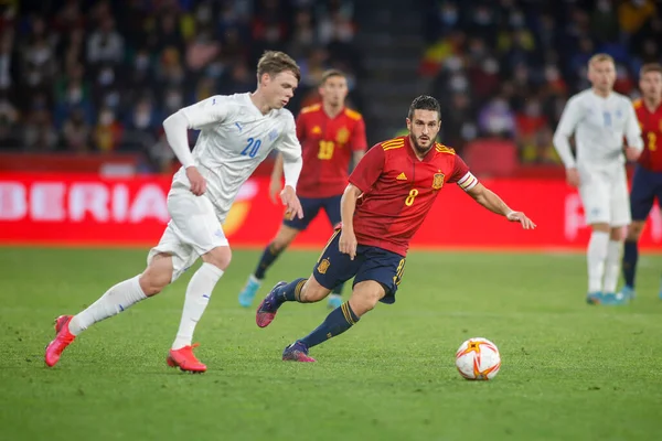 İspanya 'nın Koke Diriliş orta saha oyuncusu, İspanya ile İzlanda arasında 29 Mart 2022 tarihinde La Coruna, İspanya' da oynanan Riazor Stadyumu 'nda oynanan dostluk karşılaşmasında.