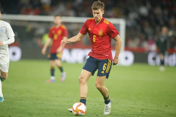 İspanya 'nın orta saha oyuncusu Marcos LLorente, İspanya ile İzlanda arasında 29 Mart 2022 tarihinde La Coruna, İspanya' da oynanan Riazor Stadyumu 'nda oynanan dostluk karşılaşmasında.