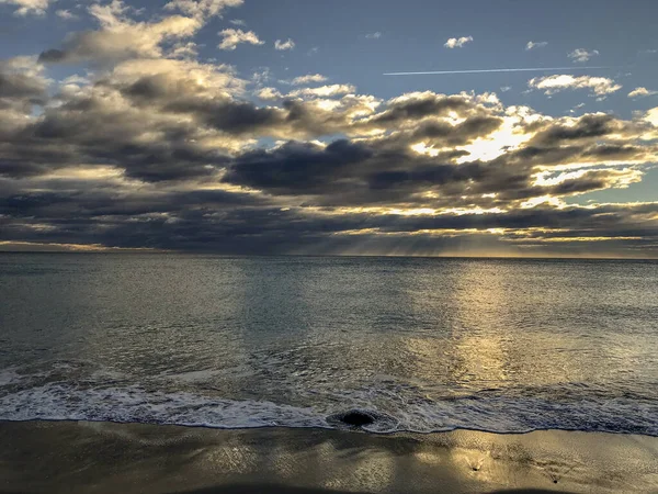 Rays Light Sunrise Beach Mediterranean Sea — Zdjęcie stockowe