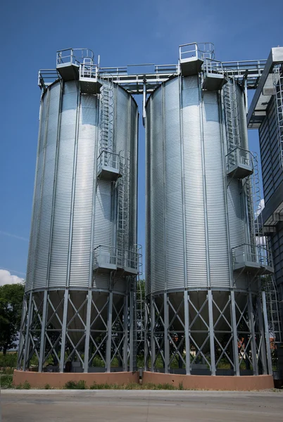 Grain silos — Stock Photo, Image