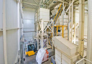 endüstriyel tesis içi