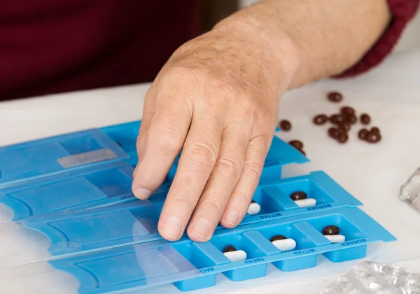 Tablettenbehälter — Stockfoto