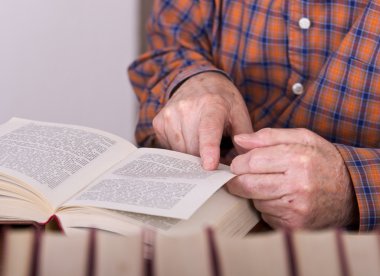 Kitap okunuyor