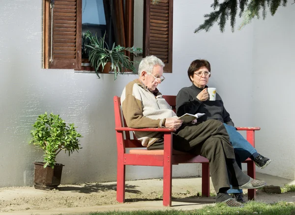 Enjoying in courtyard — Stock Photo, Image