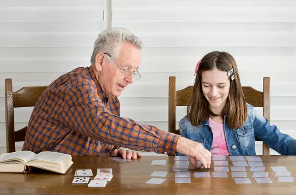 Jugar a las cartas —  Fotos de Stock