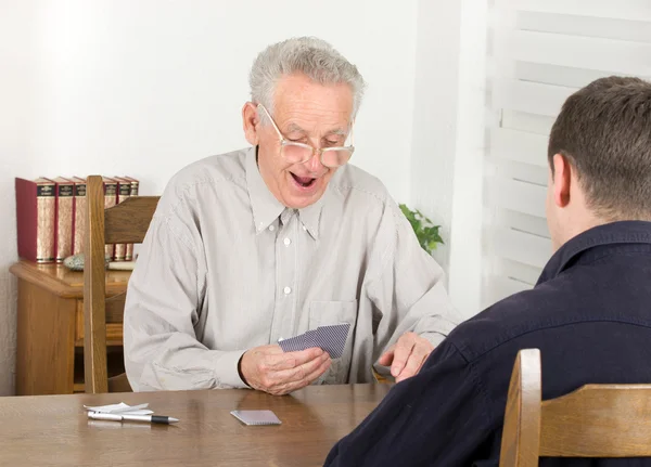 Jugar a las cartas — Foto de Stock