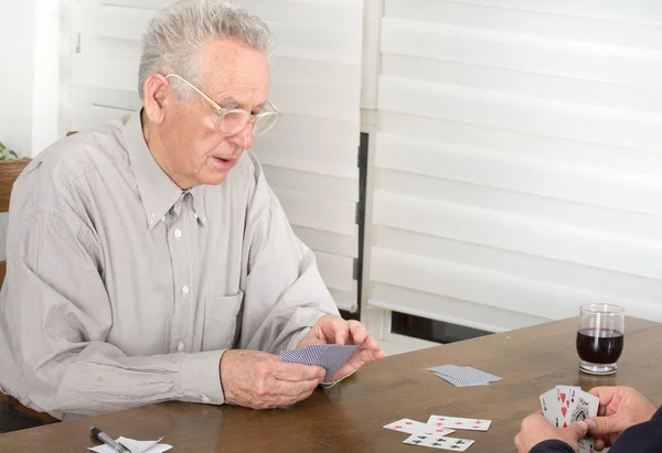 Jugar a las cartas — Foto de Stock