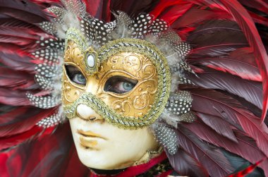 Venedik karnaval maskesi