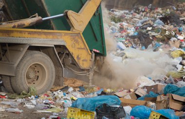 çöp boşaltma