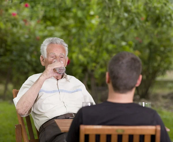 Relaxing in garden — Stock Photo, Image