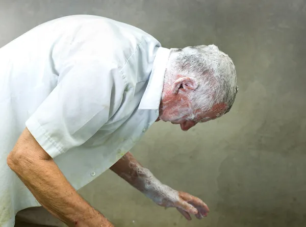 Washing hair — Stock Photo, Image