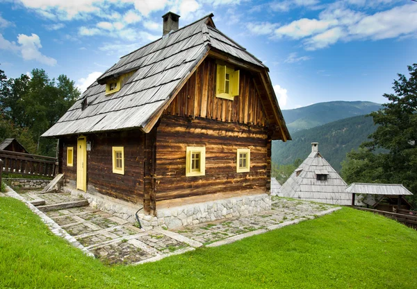 Berg cottage — Stockfoto