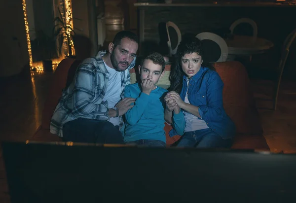 Family Three Father Mother Son Watching Horror Movie Livingroom Dark — Fotografia de Stock