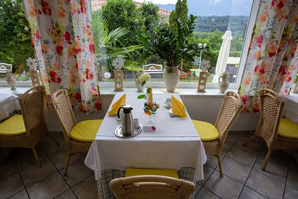 Table Arranged Two Breakfast Hotel Next Window Garden — Stock Photo, Image