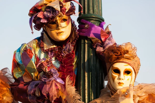 Masker på carnival, piazza san marco, Venedig, Italien — Stockfoto