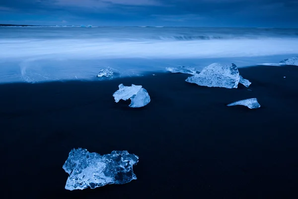 Primer plano del fragmento de hielo —  Fotos de Stock