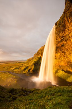 seljalandsfoss Şelalesi