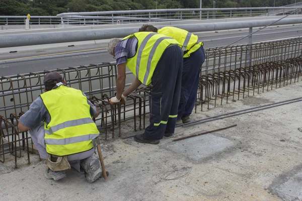 Lucrul la peretele de beton — Fotografie, imagine de stoc