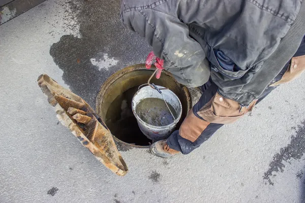 Cleaning the sewers, blocked drain cleaning 2 — Stock Photo, Image