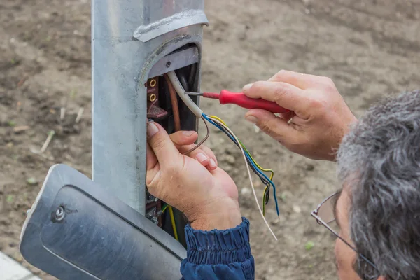 Elektromos csatlakozó vezetékek — Stock Fotó