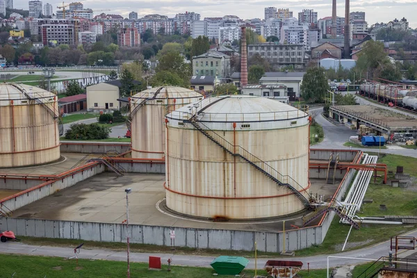 Oil storage tanks at urban place, in Serbia, Belgrade — Stock Photo, Image