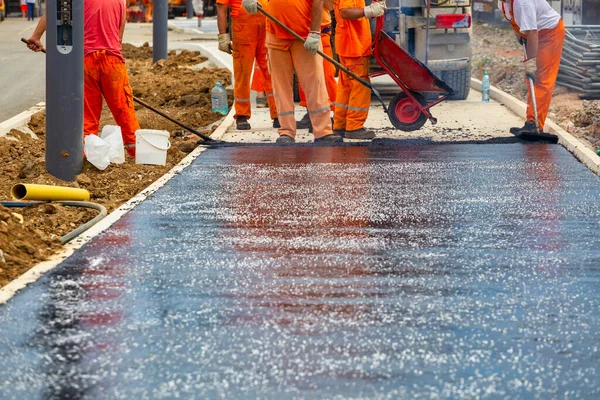 Trabajadores Fusión Colocación Pavimento Asfalto Con Grava — Foto de Stock