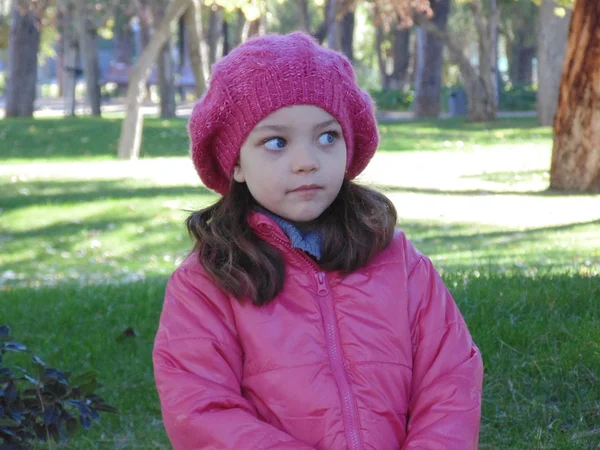 Menina no parque de outono N 8 . — Fotografia de Stock