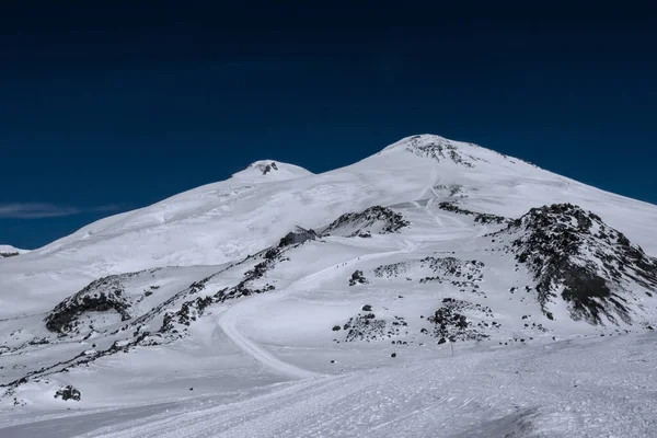 Incroyable Paysage Montagneux Enneigé Caucase Sommets Mont Elbrus Par Une — Photo