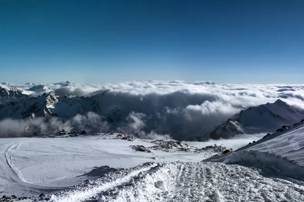 Panoramisch Uitzicht Grote Kaukasus Vanaf Berg Elbrus Heldere Blauwe Hemel — Stockfoto