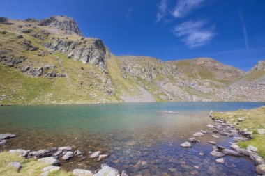 Benasque, Huesca / İspanya; 24 Ağustos 2017. Posets-Maladeta Doğal Parkı bir İspanyol doğal alanıdır. Görüntüde Ibon de Gorgutes
