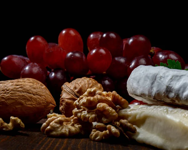 Circle Camembert Cheese Lies Wooden Board — Foto de Stock