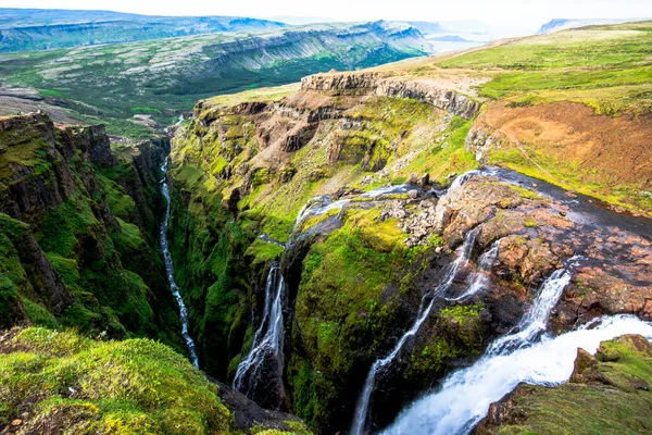 Uitzicht Prachtige Glymur Watervallen Botsna Rivier Vanaf Het Hvalvatn Meer — Stockfoto