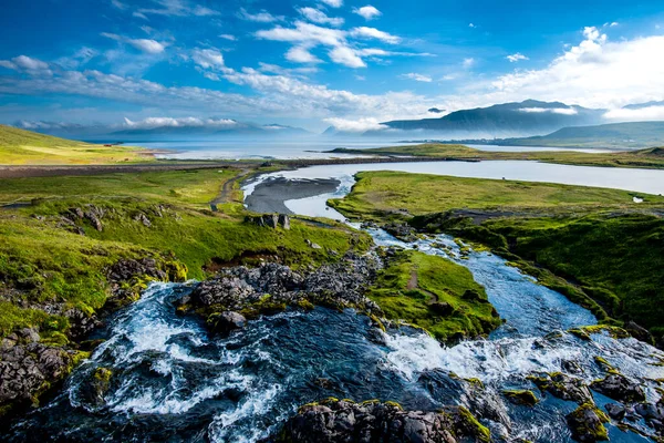 Vista Del Monte Kirkjufell Cascada Kirkjufellsfoss Grundarfjordur Península Snaefellsnes Islandia — Foto de Stock
